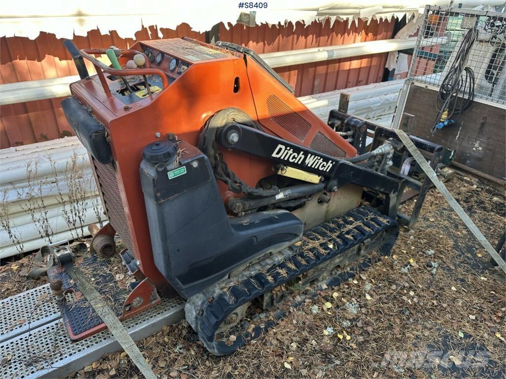 Ditch Witch SK650 Lietoti riteņu kompaktiekrāvēji