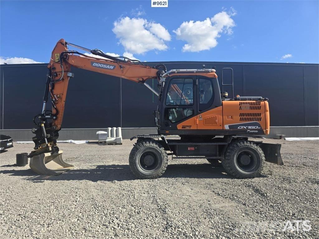 Doosan DX160W-5 Ekskavatori uz riteņiem