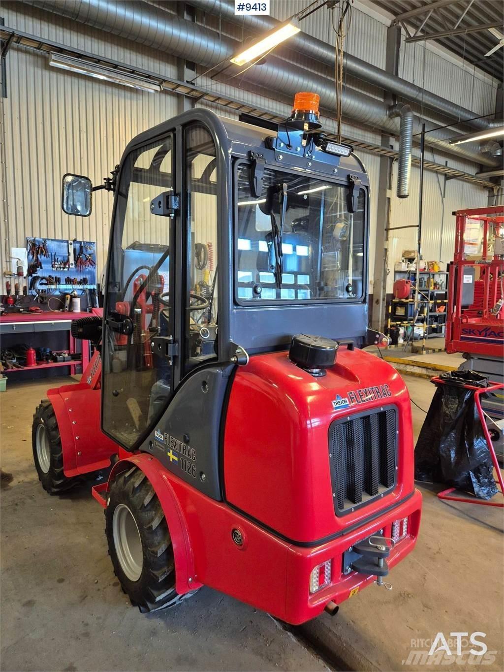 Flexitrac 1126 Lietoti riteņu kompaktiekrāvēji