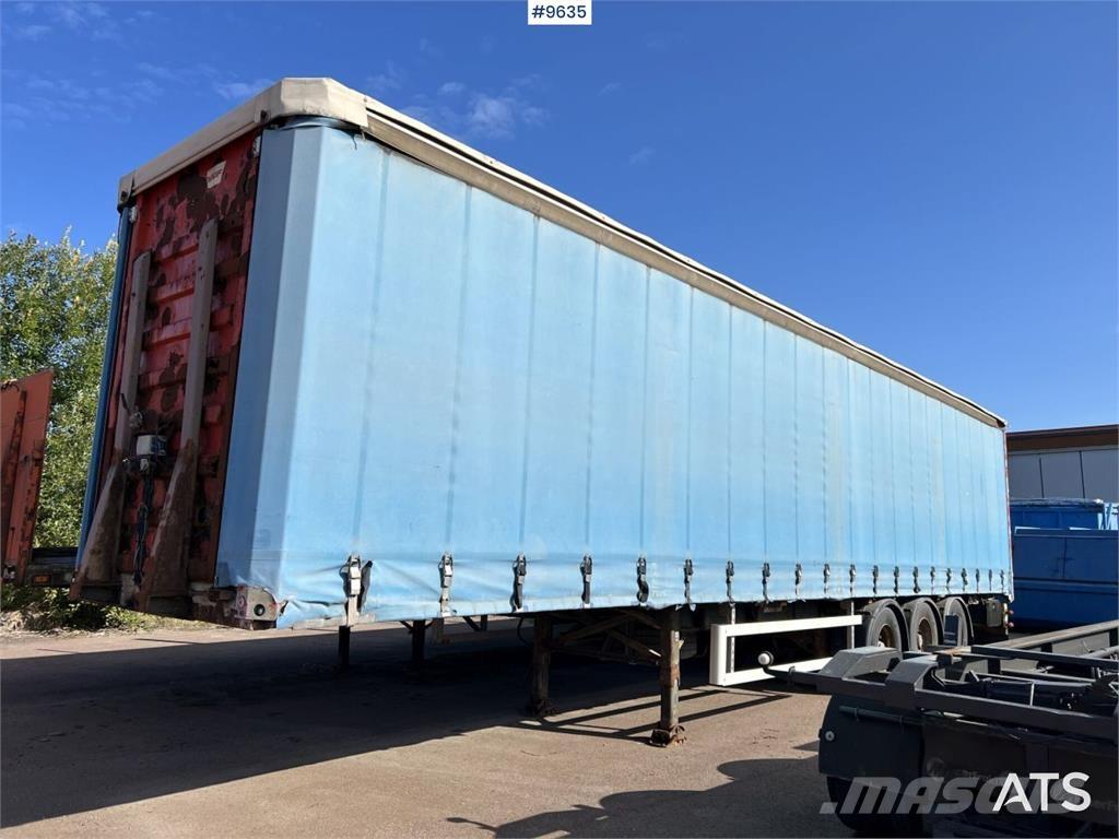 Fruehauf SS136/P3S Tents puspiekabes