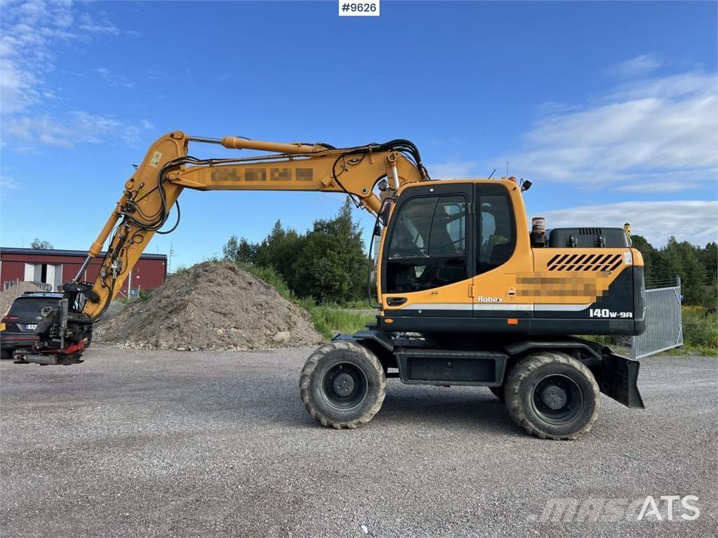 Hyundai 140W-9A Ekskavatori uz riteņiem