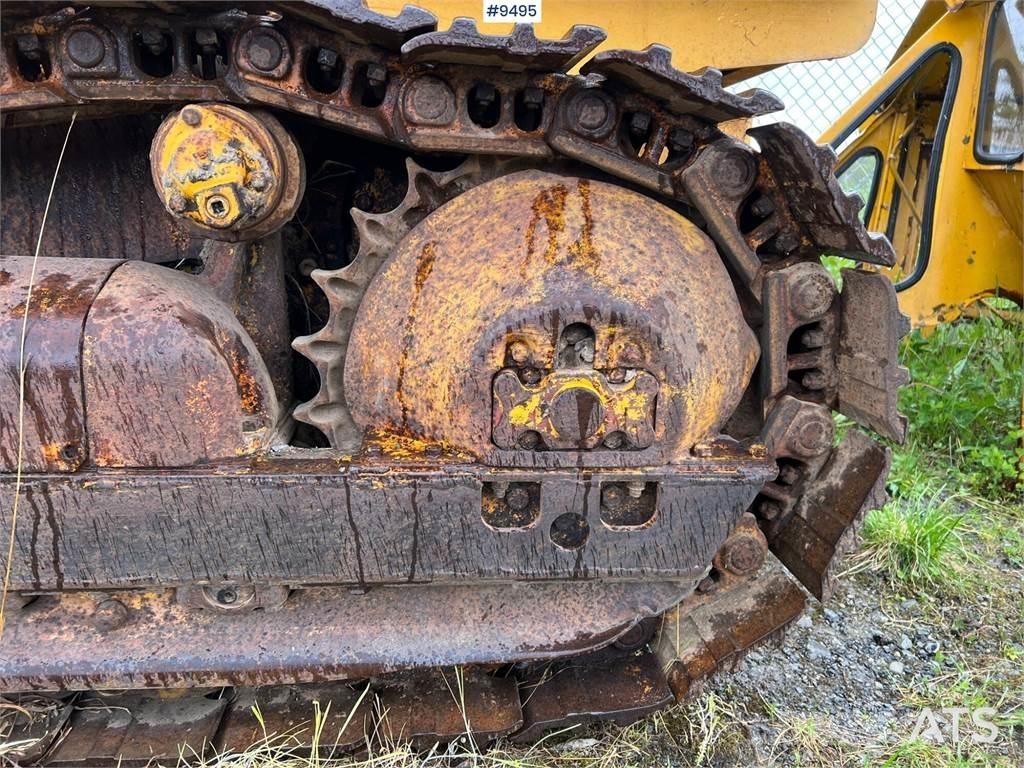 International L125 Kāpurķēžu buldozeri