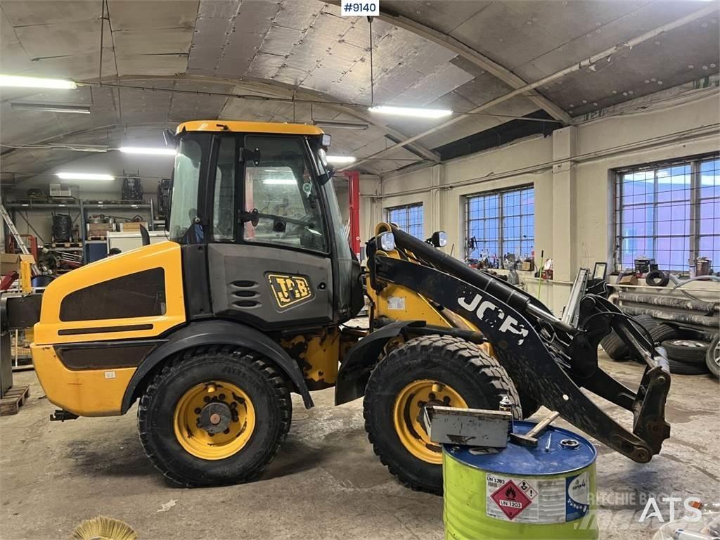 JCB 409 T4 Riteņu buldozeri