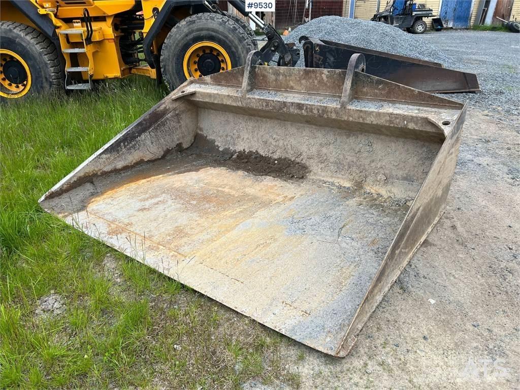 JCB 427 HT Iekrāvēji uz riteņiem