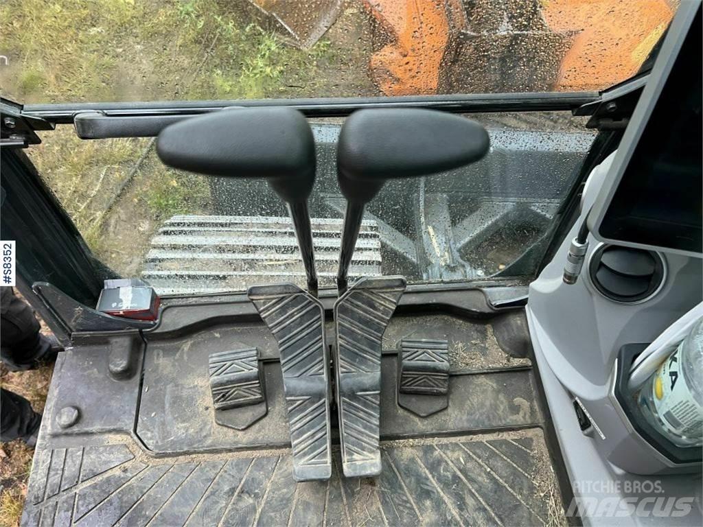 Kobelco SK140 SRLC-7 Kāpurķēžu ekskavatori