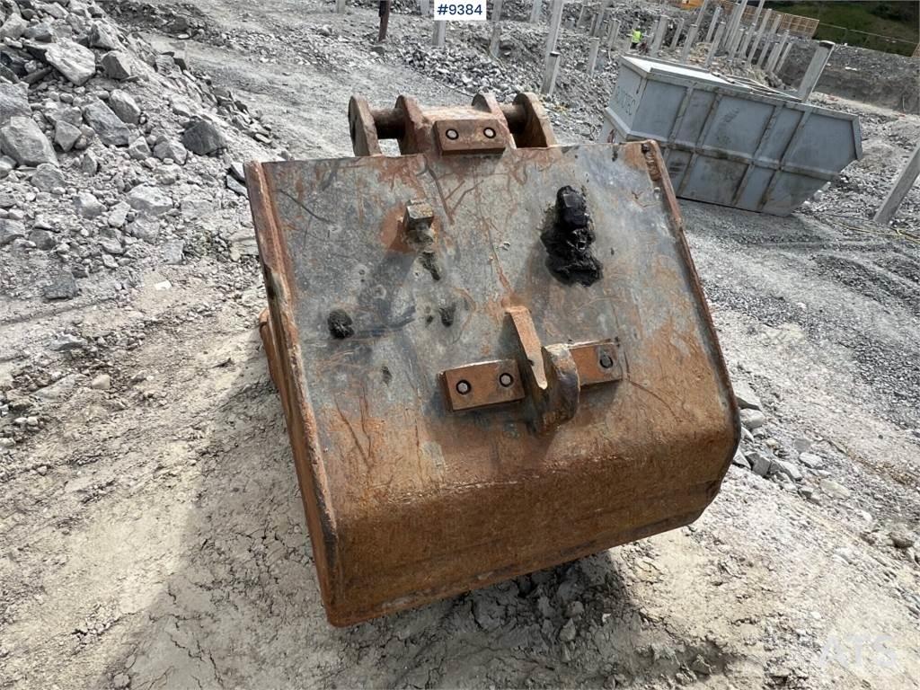 Komatsu PC210LC-8 Kāpurķēžu ekskavatori