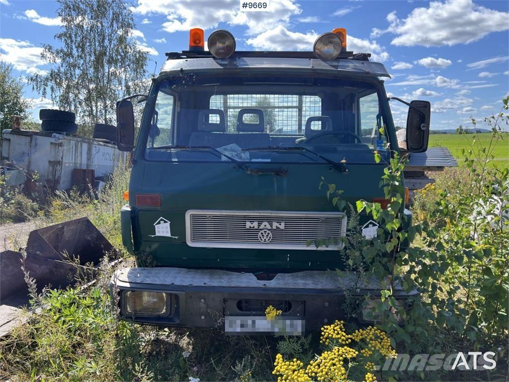 MAN VW 8,150 F Treileri ar āķi