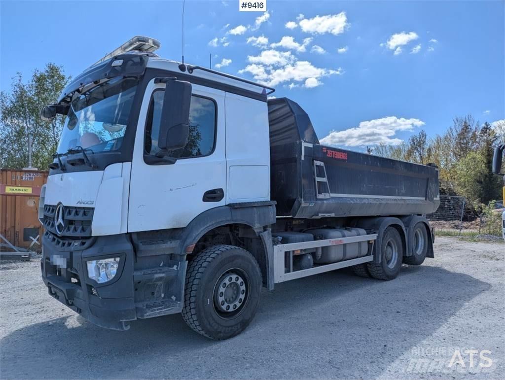 Mercedes-Benz Arocs Pašizgāzējs