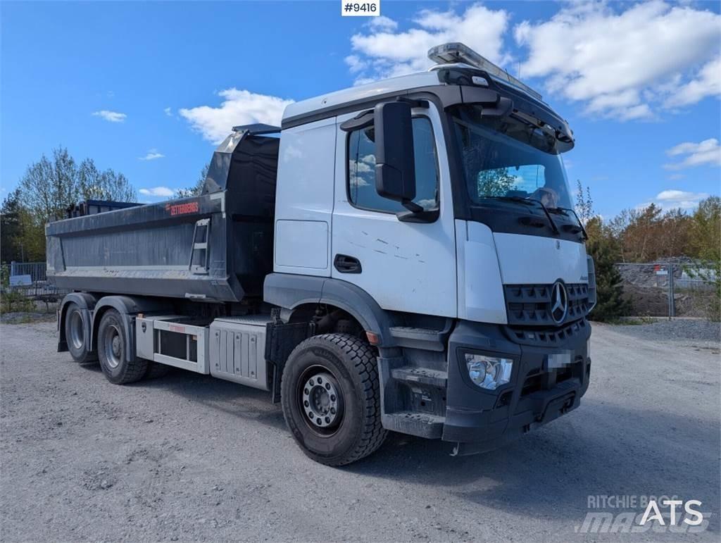 Mercedes-Benz Arocs Pašizgāzējs