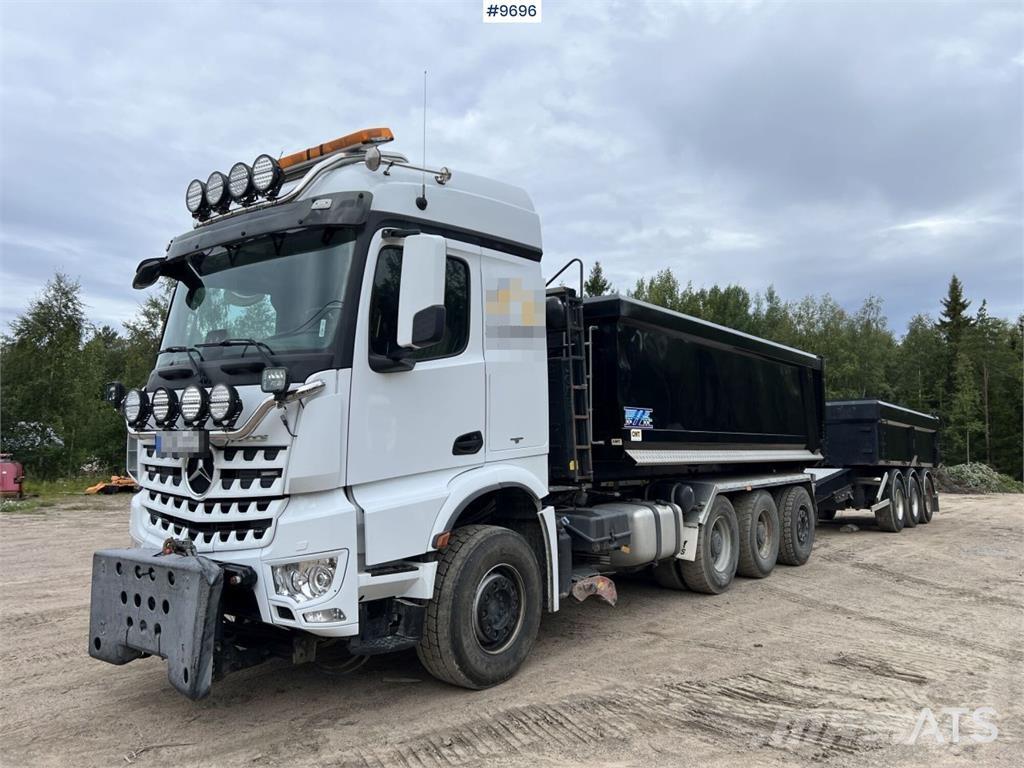 Mercedes-Benz Arocs Treileri ar āķi