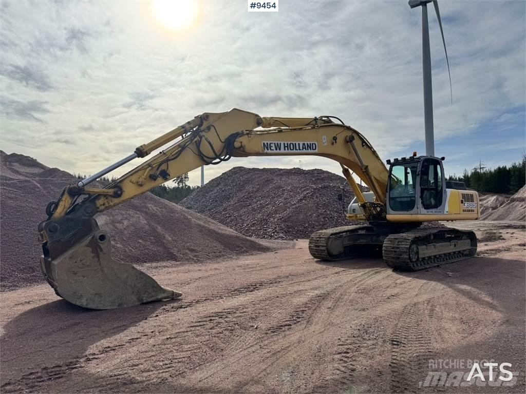 New Holland E385 Kāpurķēžu ekskavatori