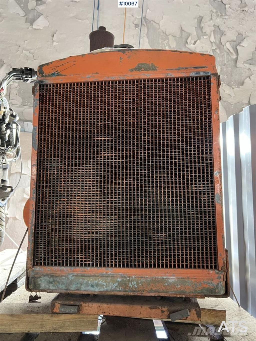 Perkins D4 Lauksaimniecība- Citi