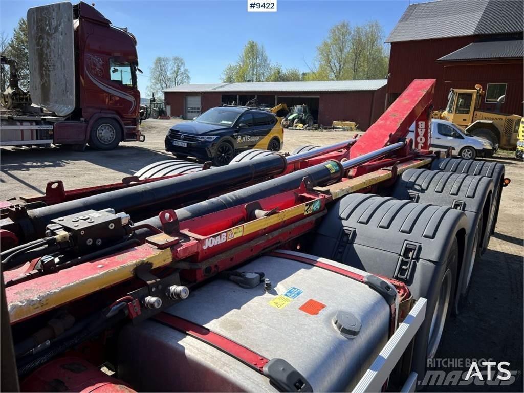 Scania G490 Treileri ar āķi