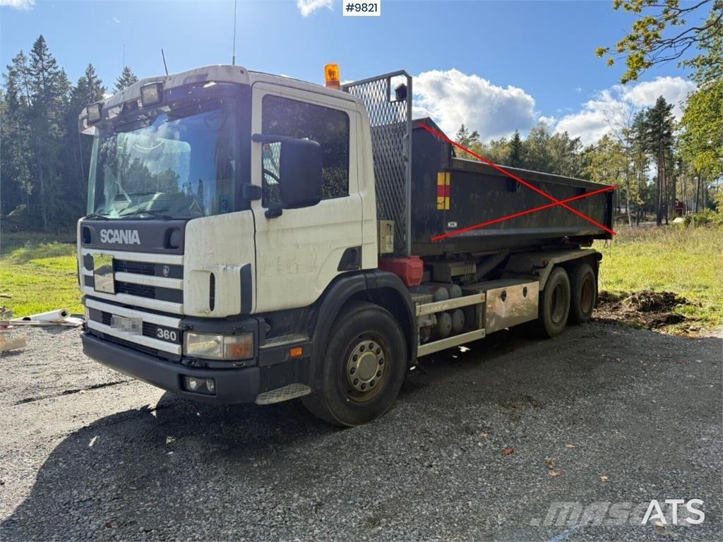 Scania P124GB Treileri ar āķi