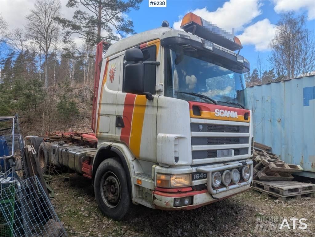 Scania R164GB6X2NZ580 Treileri ar āķi