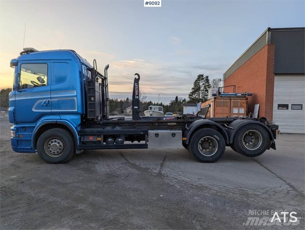 Scania R470LB6X2HHZ Treileri ar āķi