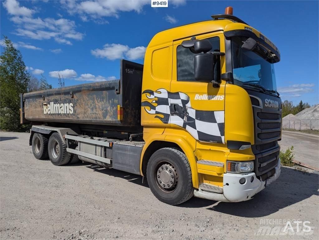 Scania R520 Treileri ar āķi