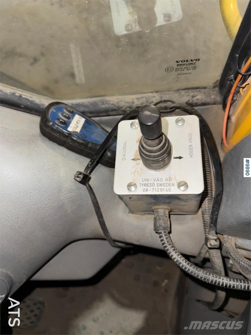 Uni-väg UV-280 Grāvju arkli