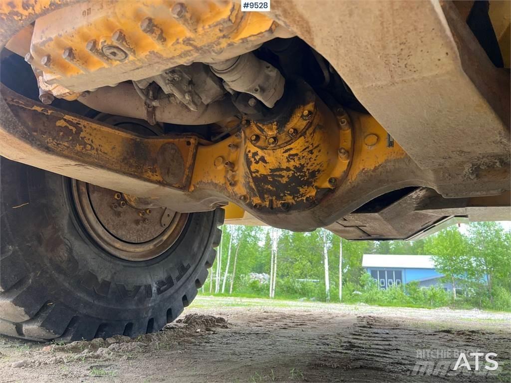 Volvo A25D Artikulētie pašizgāzēji