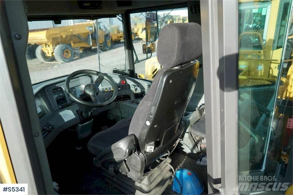 Volvo A35D 6x6 Artikulētie pašizgāzēji