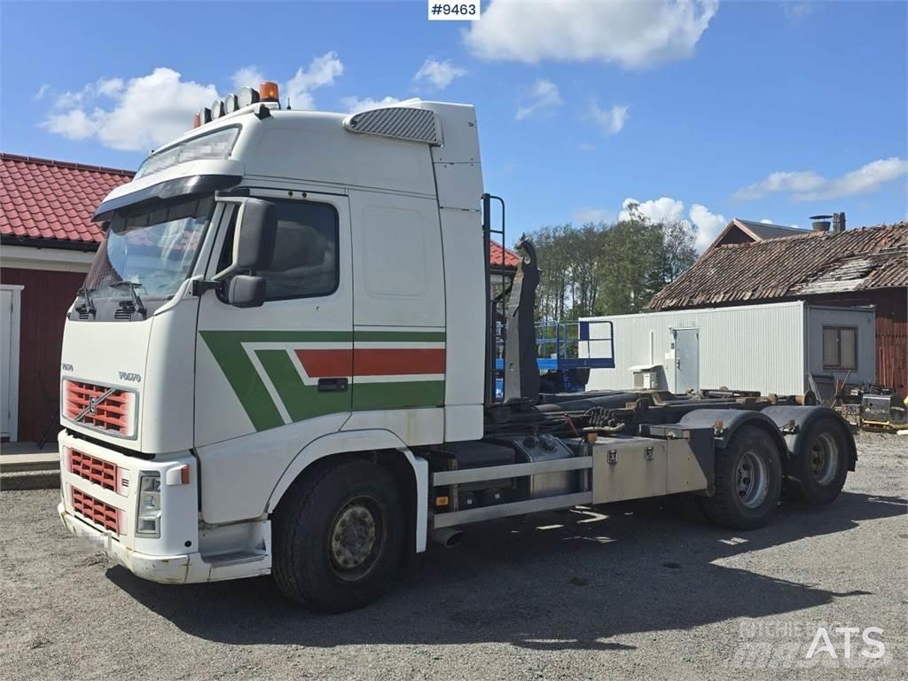 Volvo FH12 Treileri ar āķi