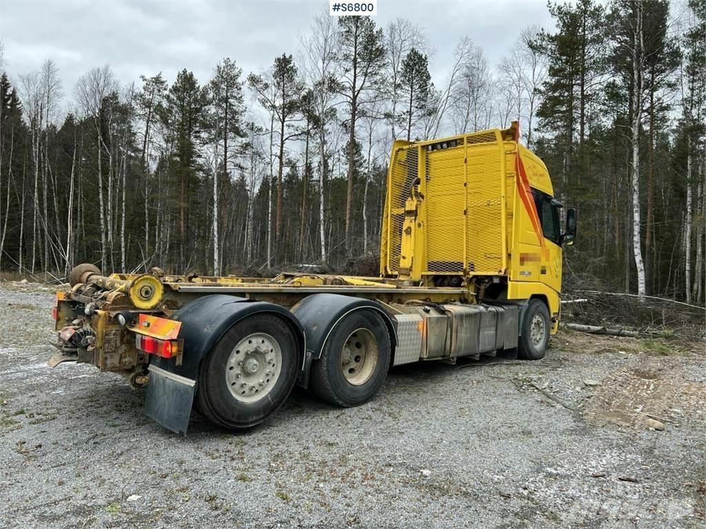 Volvo FH16 6X2 Treileri ar āķi