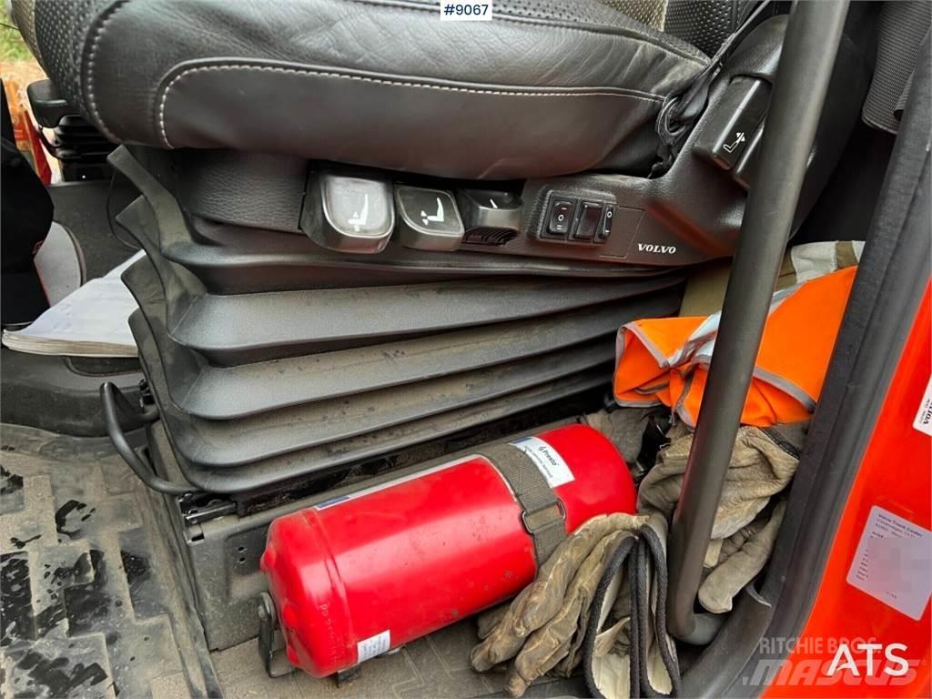 Volvo FH460 Treileri ar āķi