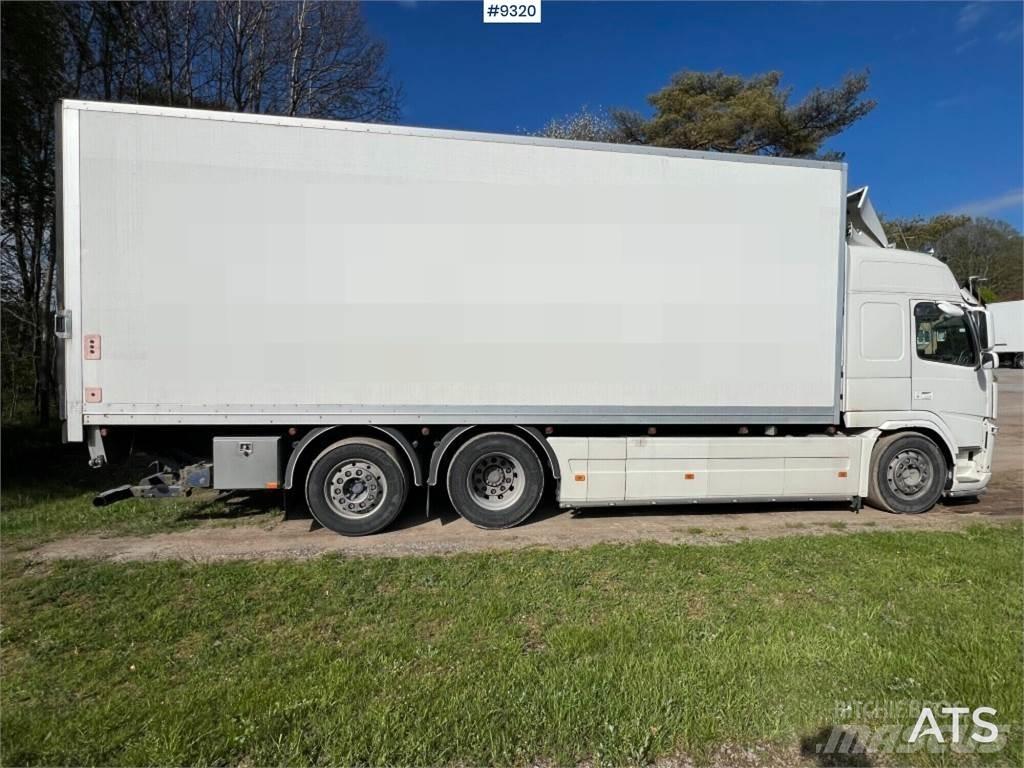 Volvo FM 6x2 Furgons