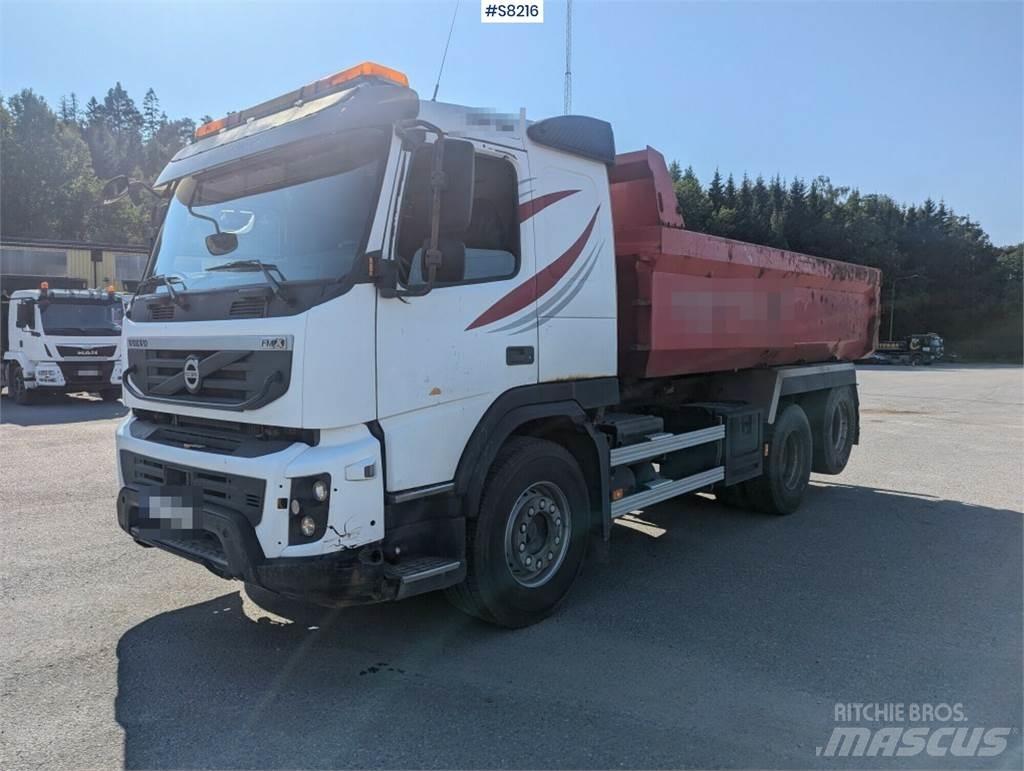 Volvo FMX 6X2 Pašizgāzējs