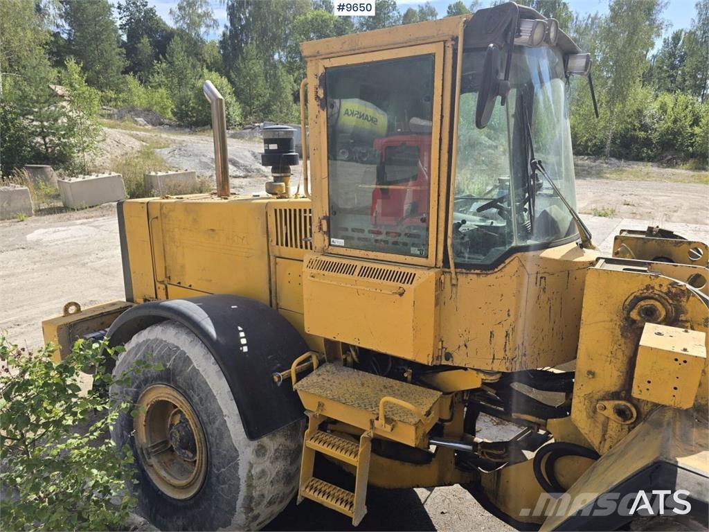 Volvo L120 Riteņu buldozeri