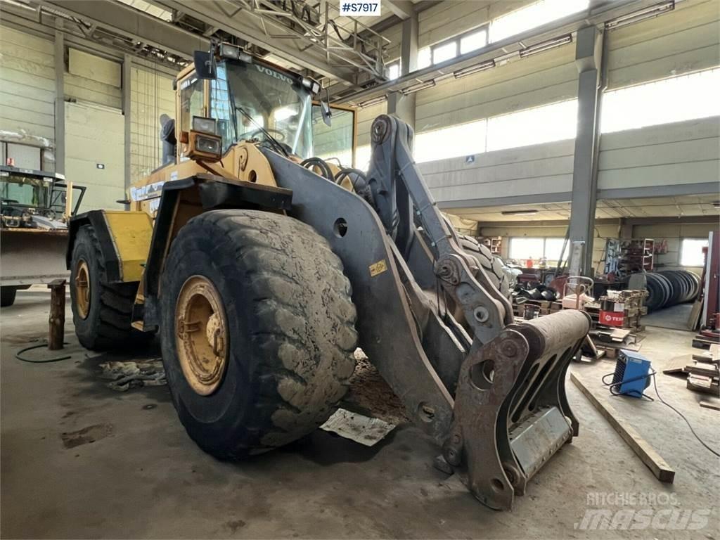 Volvo L220D Iekrāvēji uz riteņiem