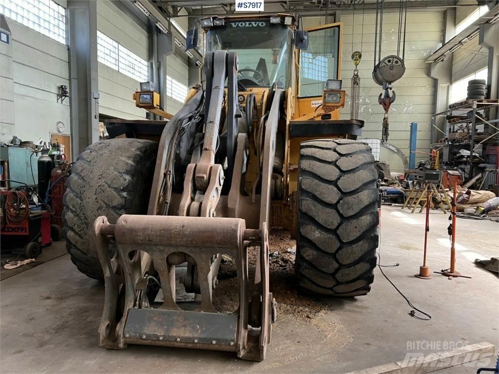 Volvo L220D Iekrāvēji uz riteņiem