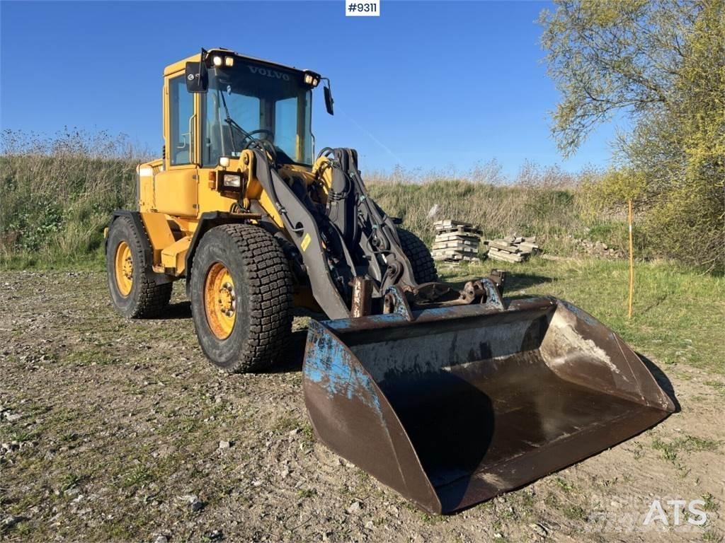 Volvo L50D Riteņu buldozeri