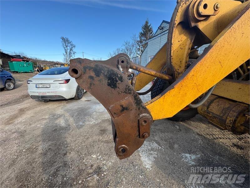 CAT 938G Iekrāvēji uz riteņiem
