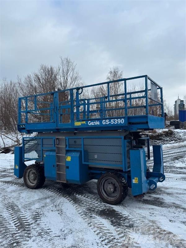 Genie 5390 Šķerveida pacēlāji