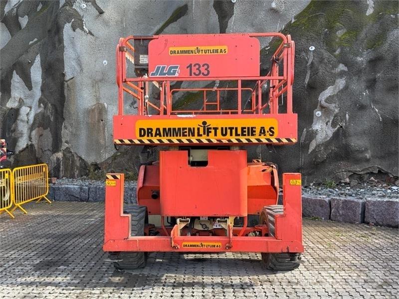 JLG 4394RT Šķerveida pacēlāji