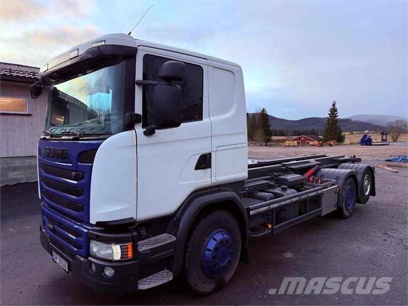 Scania G450 Treileri ar āķi