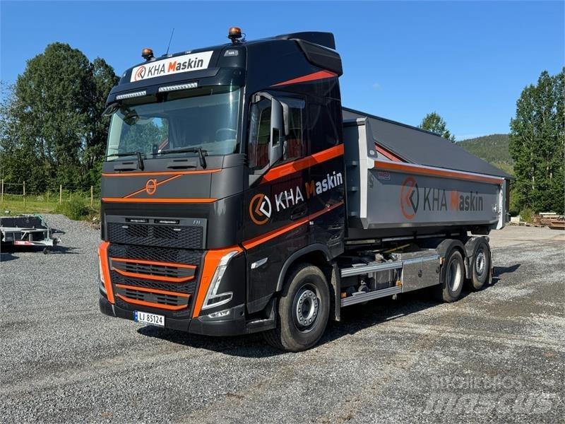 Volvo FH Treileri ar āķi