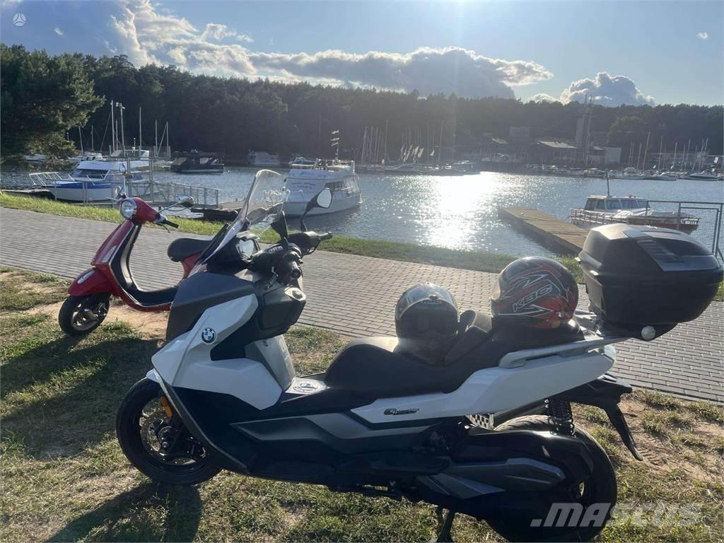 BMW  Visurgājēji
