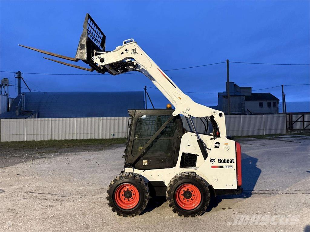 Bobcat S570 Mini iekrāvēji