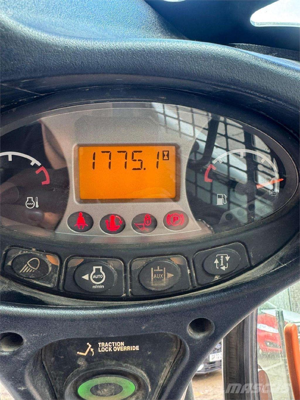 Bobcat T590 Mini iekrāvēji