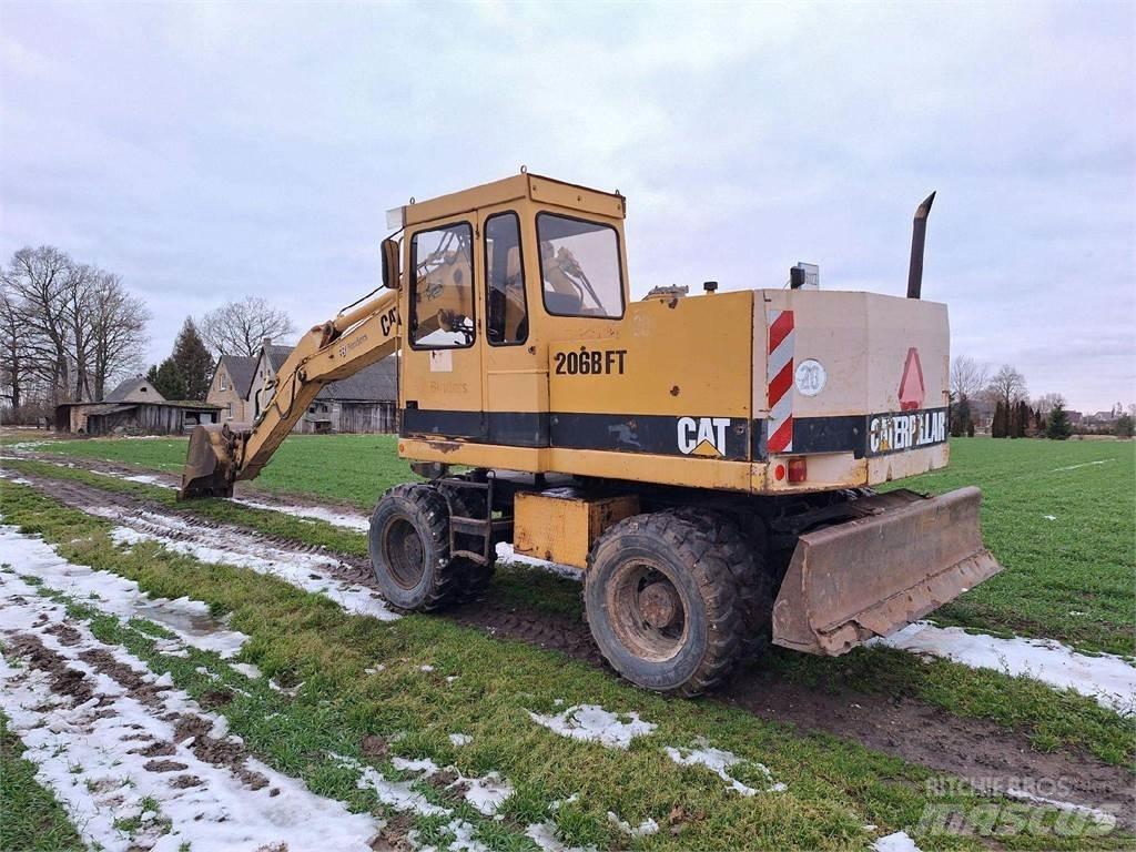 CAT 206 B FT Kāpurķēžu ekskavatori