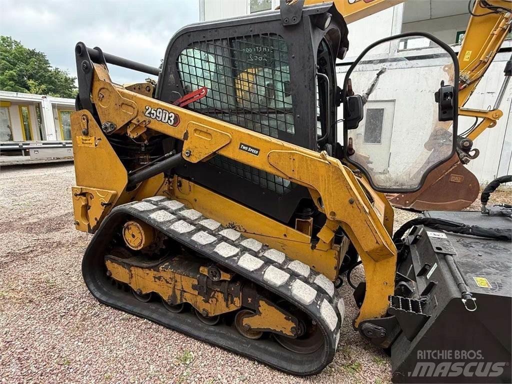 CAT 259D Ekskavatori-iekrāvēji