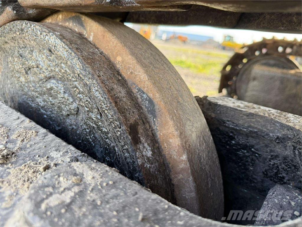 CAT 323 D Kāpurķēžu ekskavatori