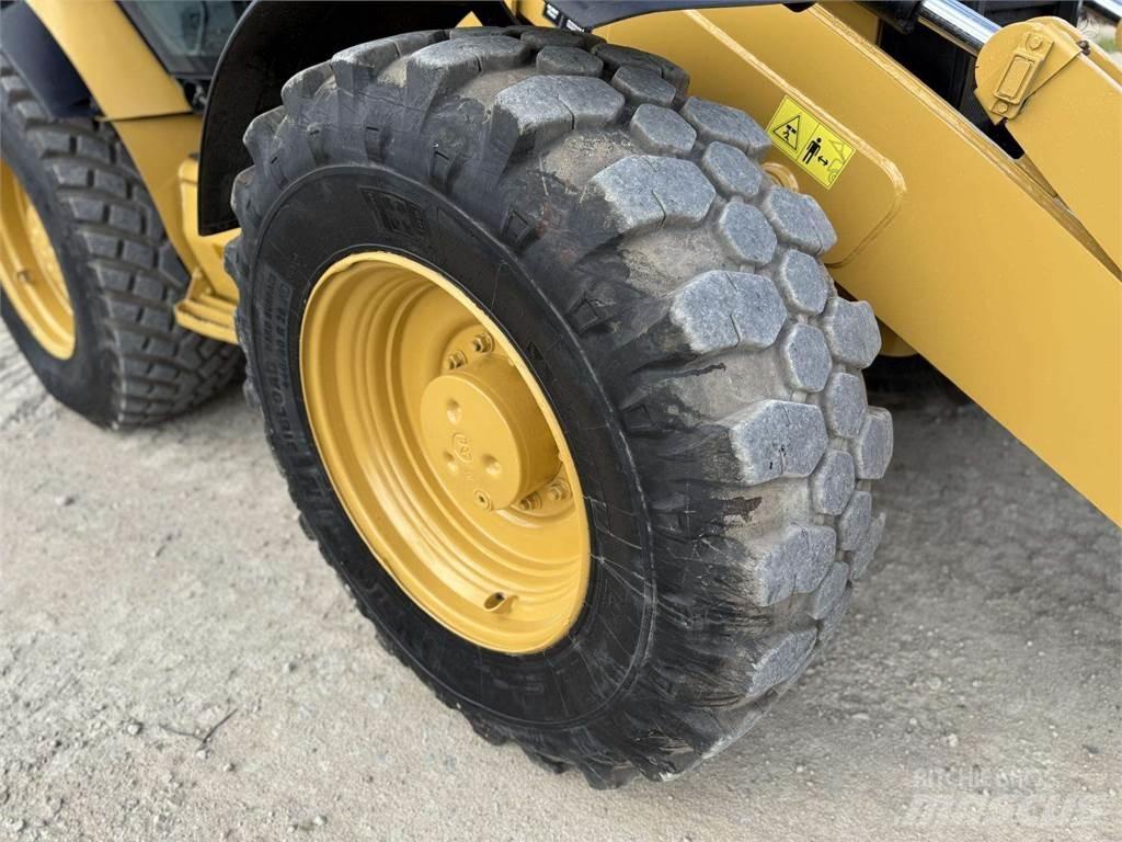 CAT 434 E Ekskavatori-iekrāvēji