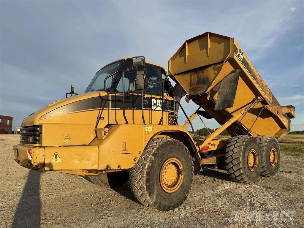 CAT 730 Artikulētie pašizgāzēji