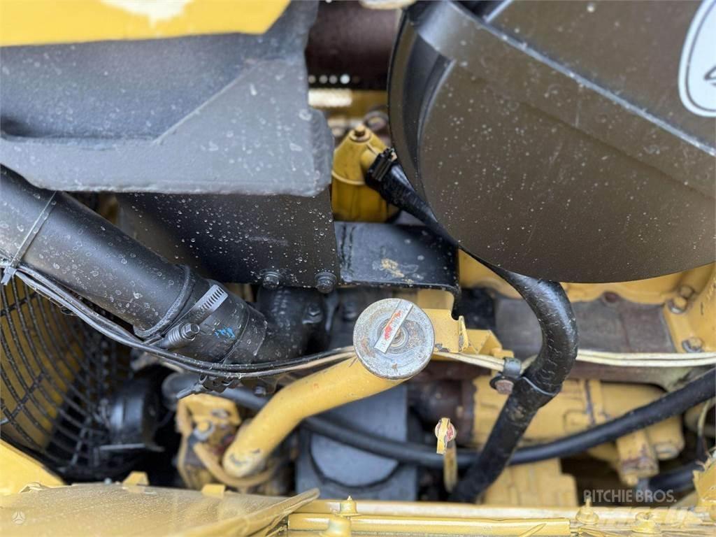 CAT D5H LGP Kāpurķēžu buldozeri