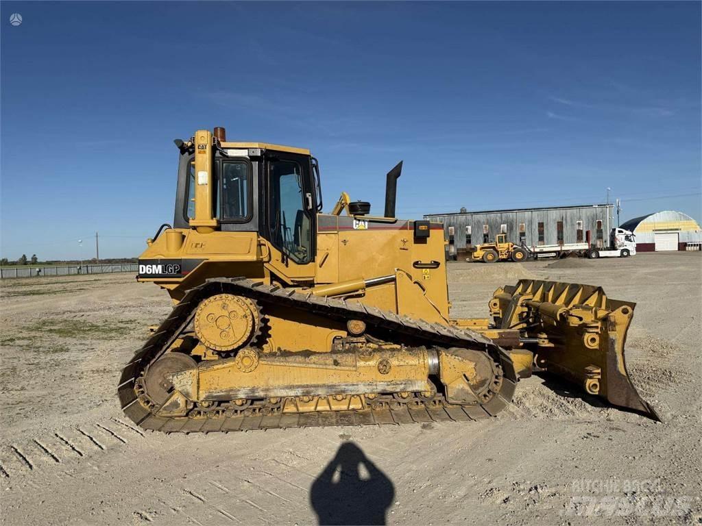 CAT D6M LGP Kāpurķēžu buldozeri