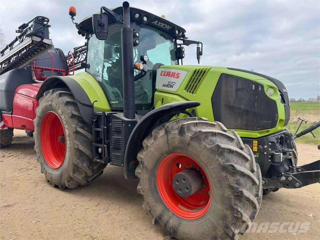 CLAAS Axion 870 Traktori