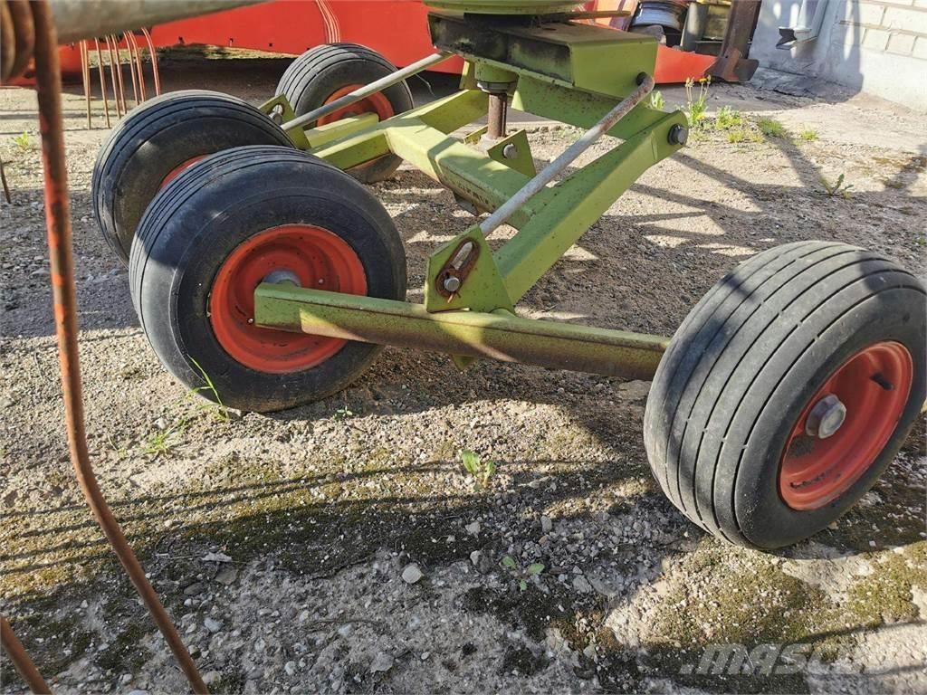 CLAAS Liner 430s Grābekļi un siena ārdītāji